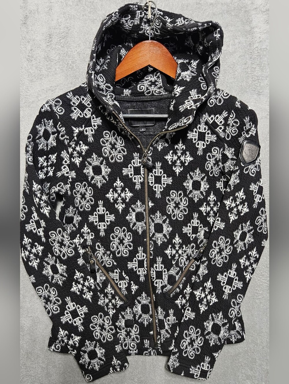 Tonia Debellis Women's Black and White Patterned Jacket Small